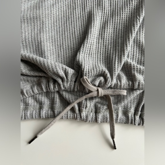 L*Space Venice Beach waffle knit cropped hoodie (size M/L) NWT - Picture 14 of 15